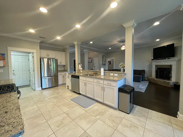 27035 Allenbrook Ct — Photo 4