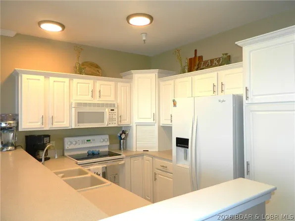 248 Plaza Gardens Ct Unit 1B, Camdenton, MO 65020