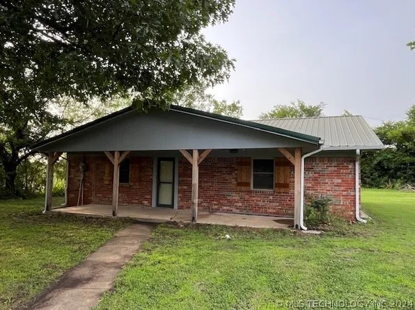 403 Newton Dr, Beggs, OK 74421
