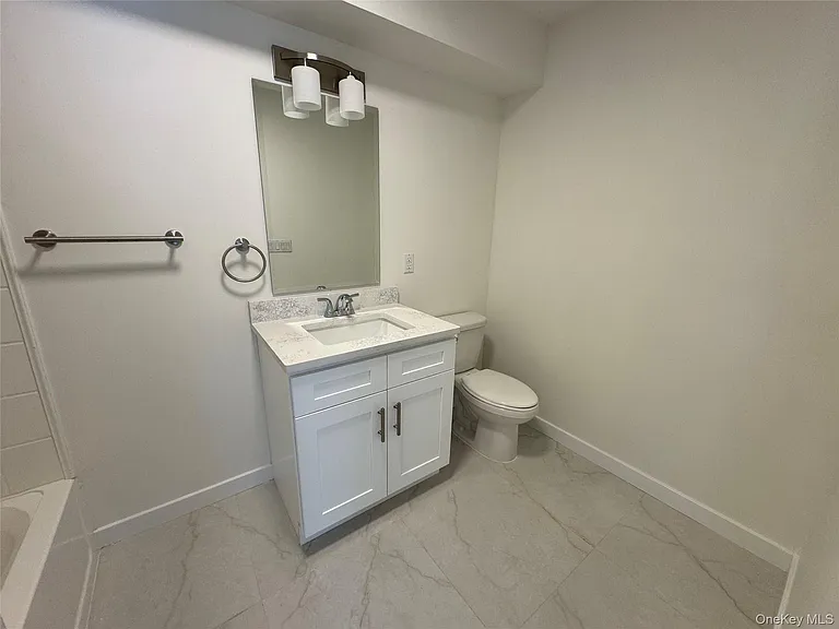 13 Park Ave — Photo 11