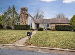 4115 E Oak Knoll St, Springfield, MO 65809