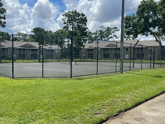 3rd image of 208-116 Reserve Cir #208