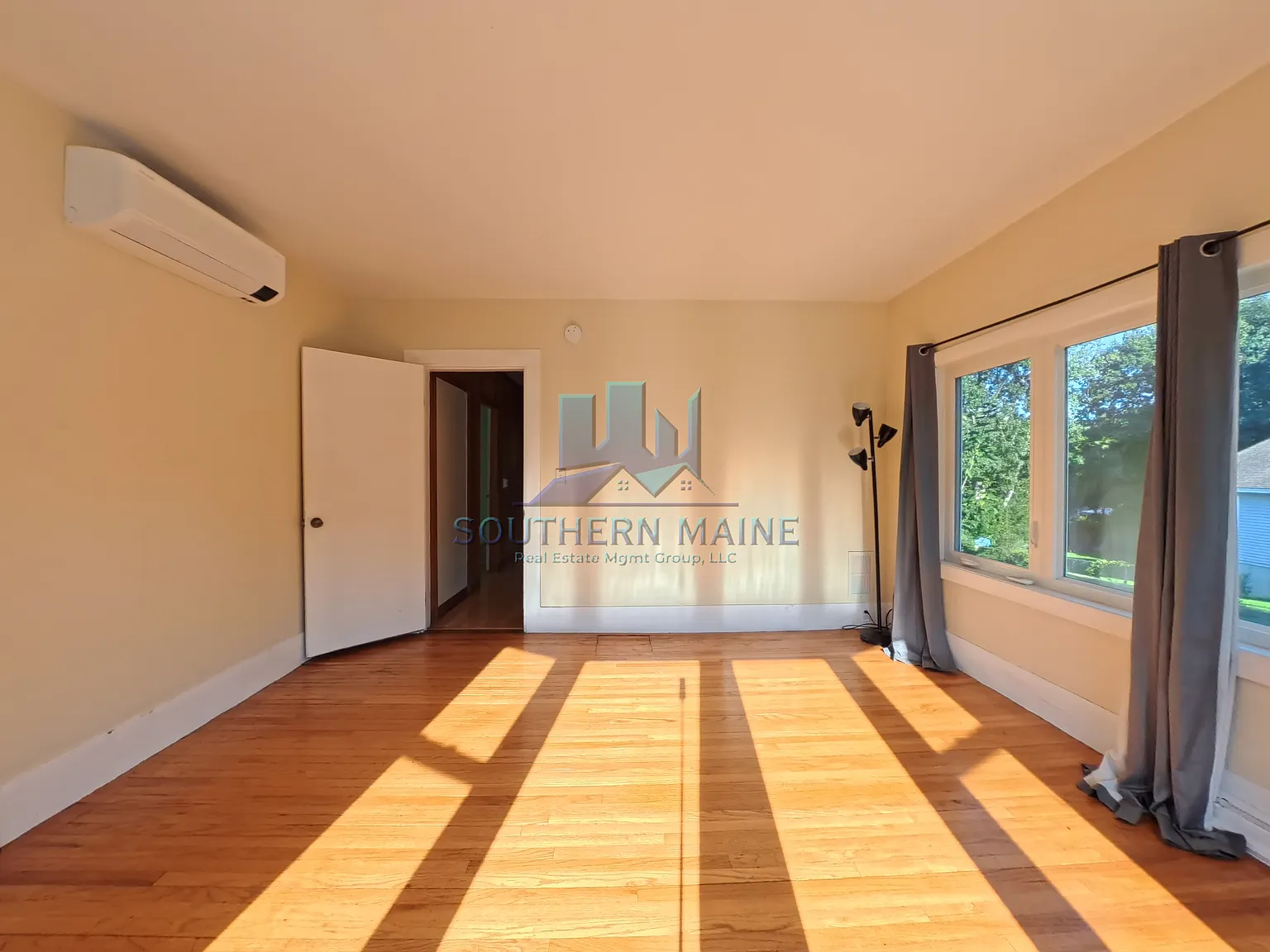 2 bed, 885 sqft, $2,100 — Photo 3