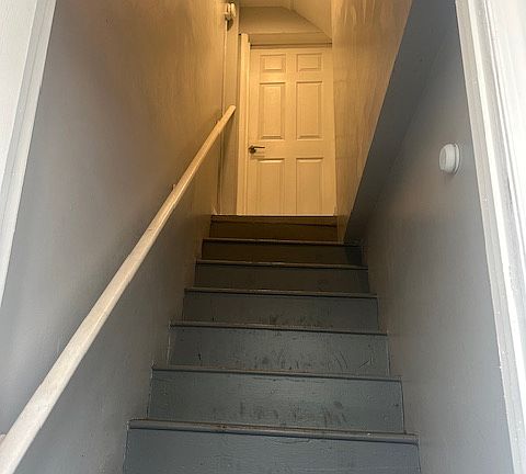 3rd image of 1314 W Pratt St #2
