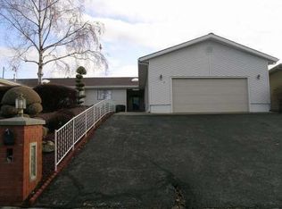 3845 Country Club Dr, Lewiston, ID 83501