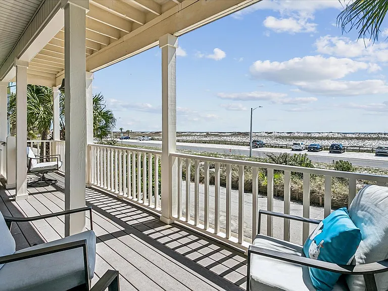 1070 Fort Pickens Rd — Photo 9