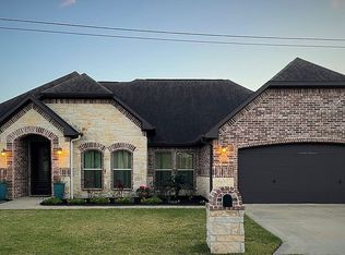3721 Debbie Ave, Groves, TX 77619