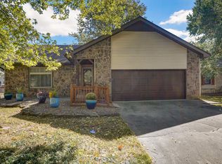 1374 E Dunkirk St, Springfield, MO 65804