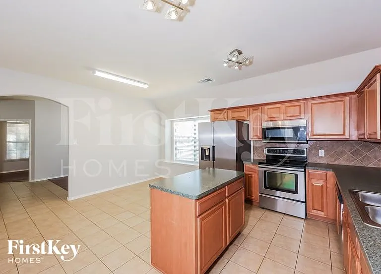 8028 Plateau Dr — Photo 6