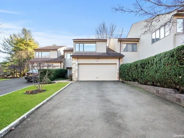 11 Watersedge #11, Glen Cove, NY 11542