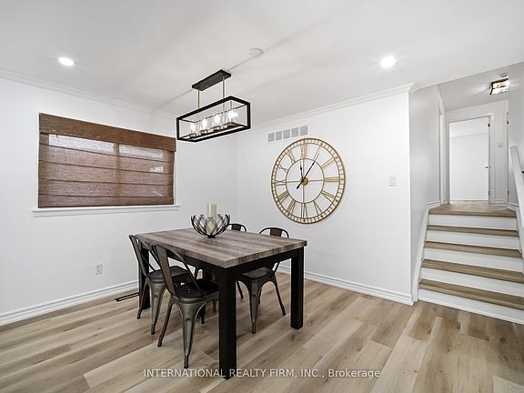 5th image of 2306 Devon Rd