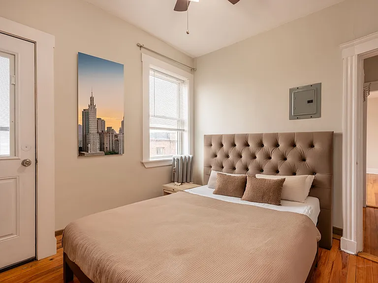 4-7 Sherborn Court 463-475 Broadway — Photo 7