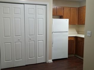 4105 Blue Lick Ct APT 3, Louisville, KY 40229