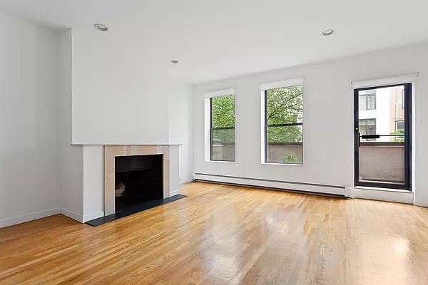 1st image of 21 E 93rd St #2