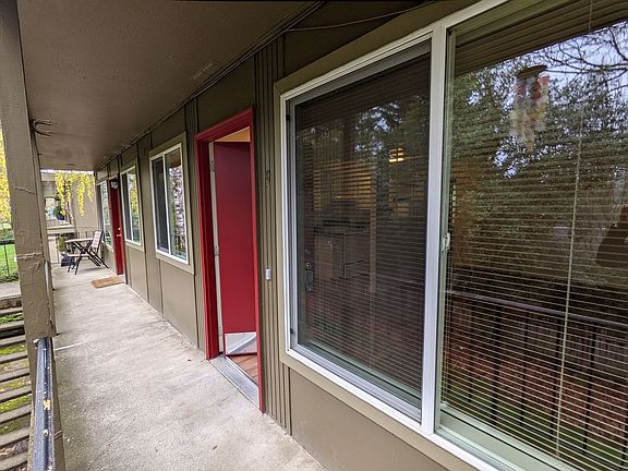 5th image of 3515 SW 87th Ave APT 9