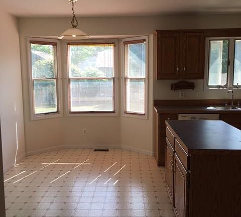 5th image of 5080 Summerfield Dr