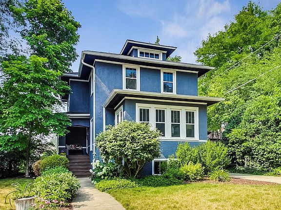 2nd image of 811 Bell Ave