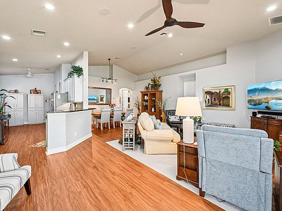 5th image of 6364 Lennox Lane