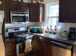 86 Fellsway W #3T, Somerville, MA 02145