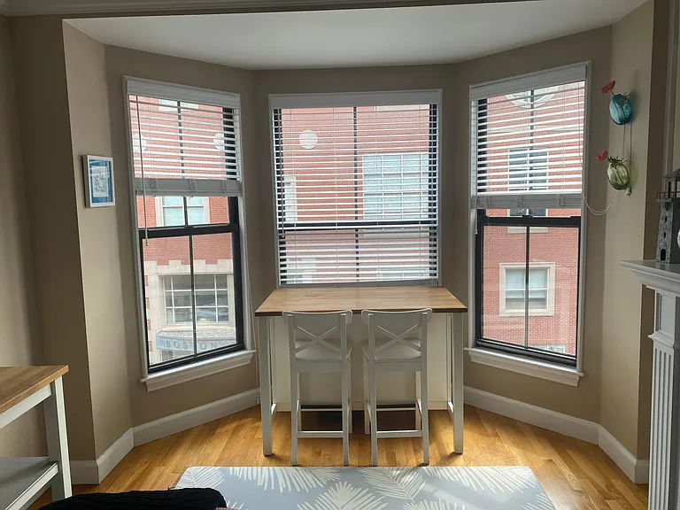 6 Clarendon St #302 — Photo 4