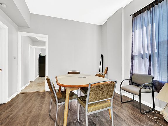 5th image of 2714 W Gladys Ave