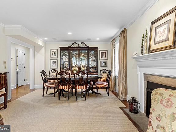 5th image of 8 Cedarbrook Rd