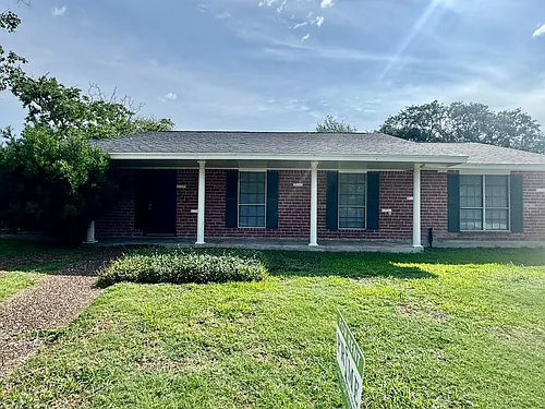 5122 Moultrie Dr Photo 1