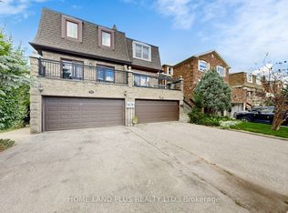50 Stillwater Cres, Toronto, ON M2R 3S2
