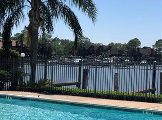 673 Davis Rd, League City, TX 77573