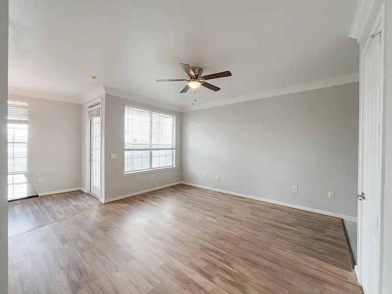 7575 Kirby Dr #2214 — Photo 6