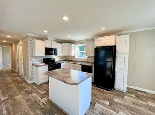3350 Airport Rd TRAILER 28, Allentown, PA 18109