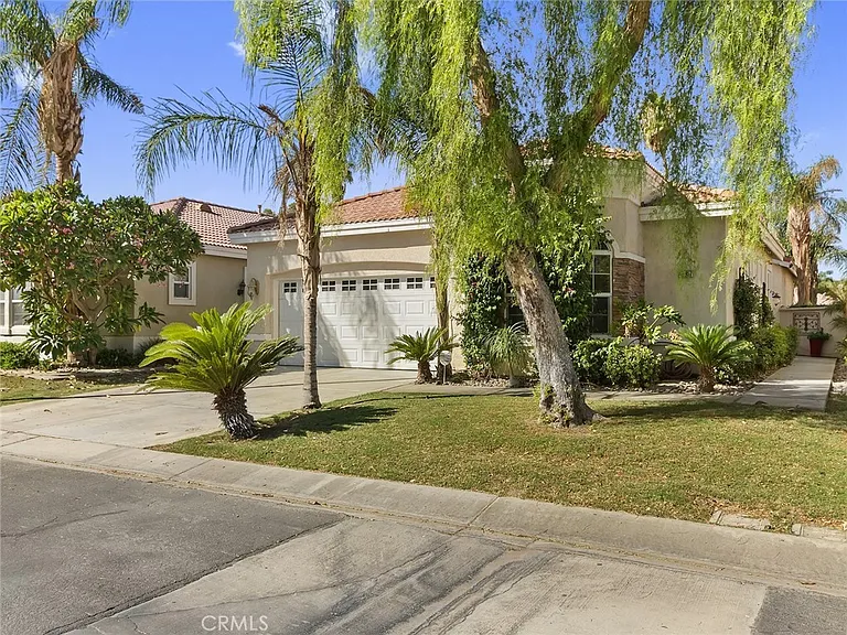 48957 Heifitz Dr — Photo 34