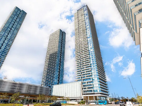 950 Portage Pkwy, Vaughan, ON