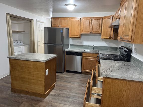 Adjacent in-unit Washer and Dryer!