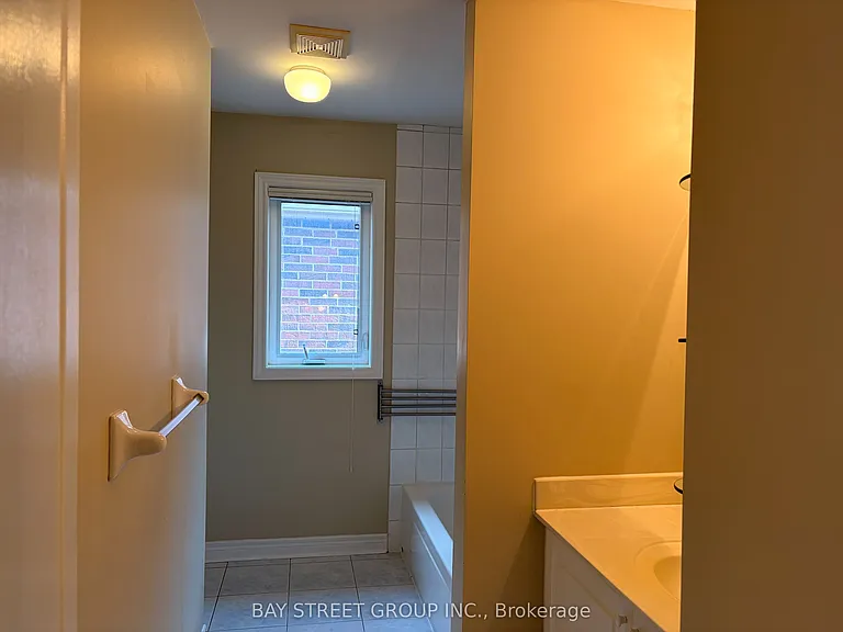 211 Stonebridge Dr — Photo 15