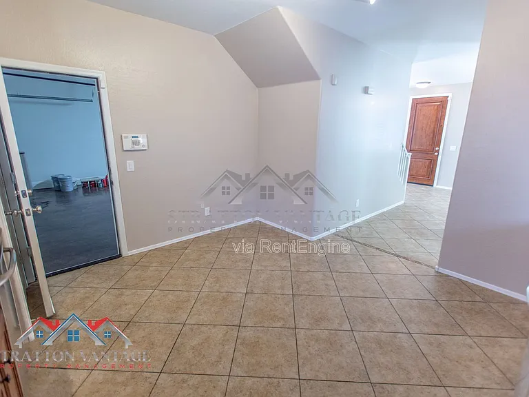 4352 E Carla Vista Dr — Photo 15