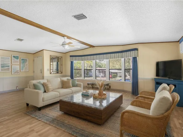 7635 Blackhawk Rd, Micco, FL 32976