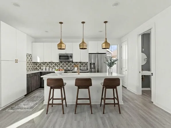 2624 Metcalfe Rd Unit 17, Austin, TX 78741