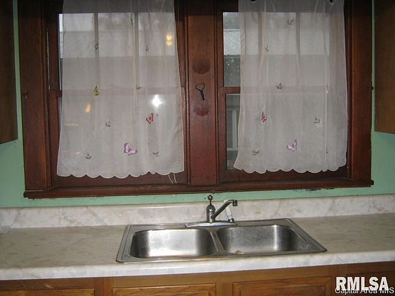 5th image of 127 E Sangamon Ave