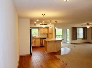 2525 Bobcat Dr UNIT 216, Ames, IA 50014