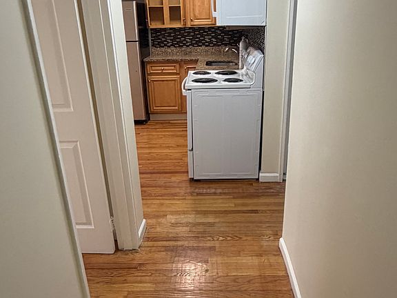 4th image of 137 70th St APT 1A