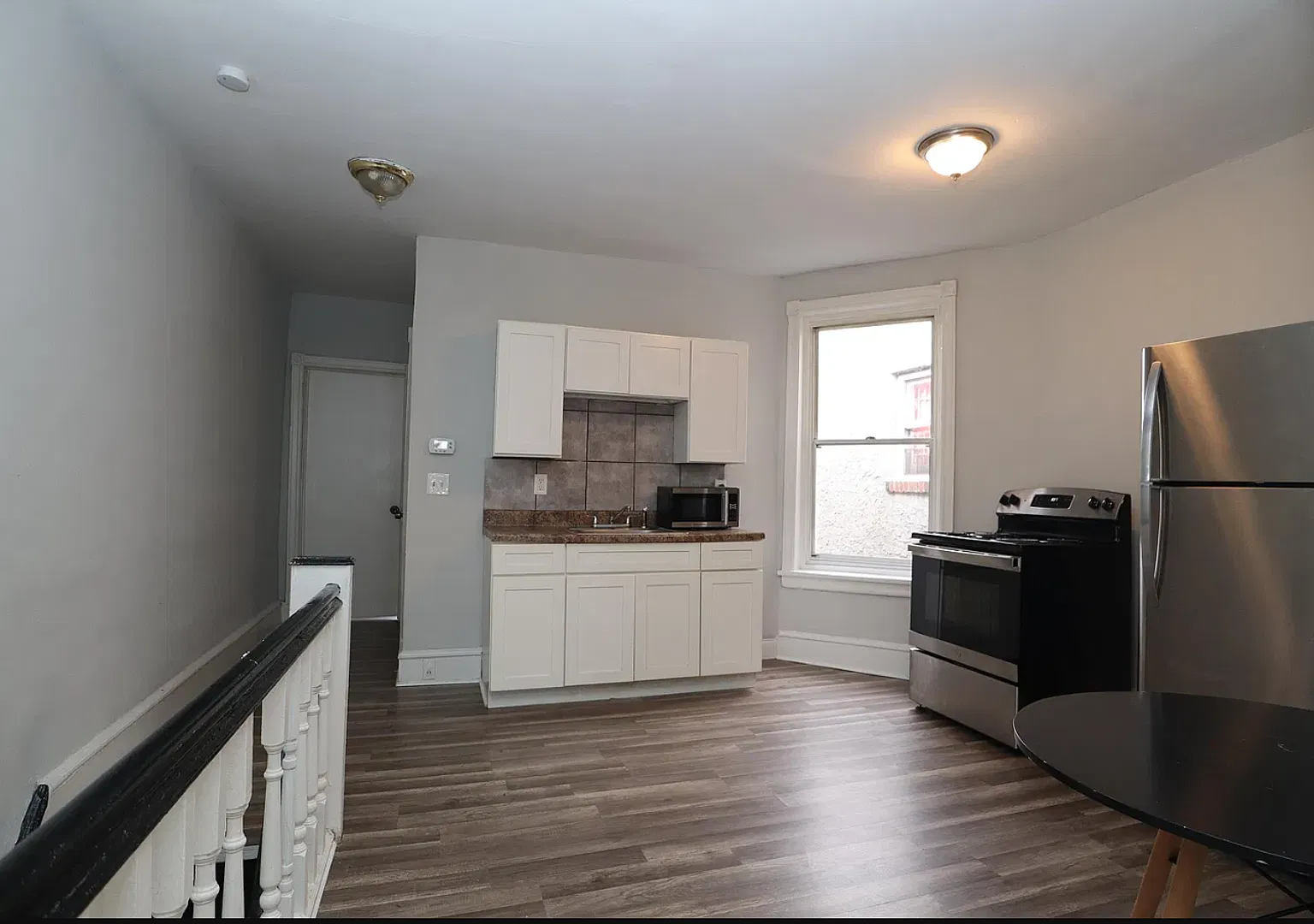 108 S Peach St, — Photo 3
