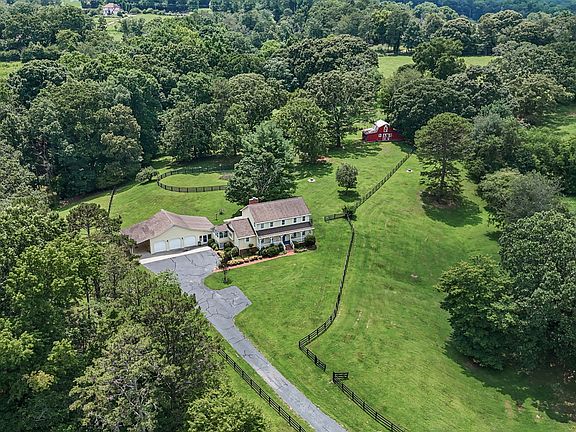 4th image of 4634 Highland Cir
