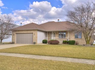 3049 Hillcrest Dr, Dyer, IN