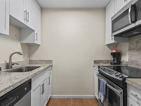 5th image of 1800 Kaioo Dr APT C303