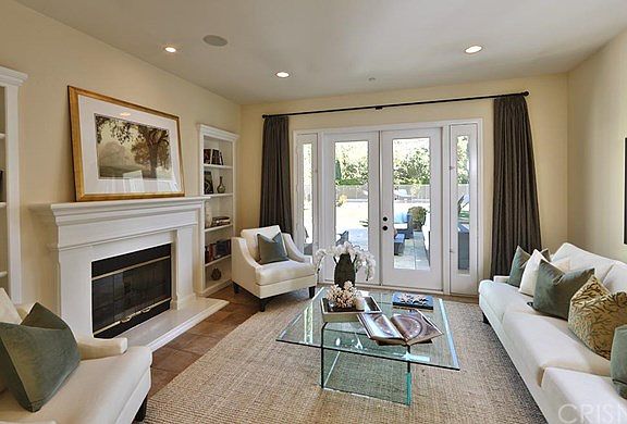 5th image of 26939 Alsace Dr