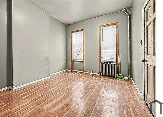 181 Atkins Ave — Photo 2