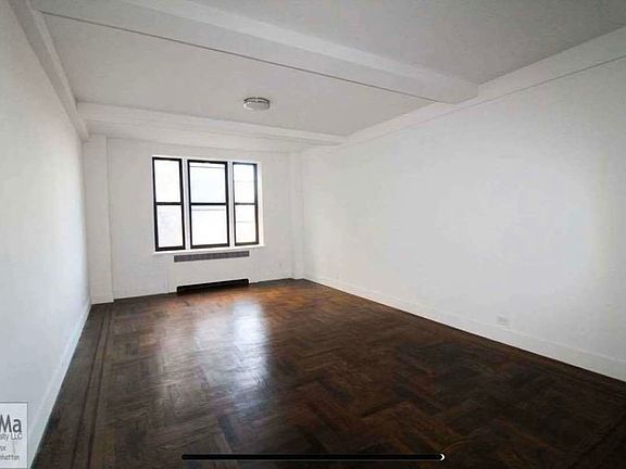 5th image of 3660 Waldo Ave APT 3F