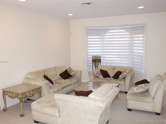 3rd image of 2568 Jardin Pl #2568