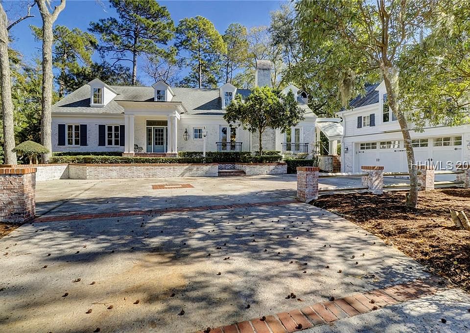 1st image of 30 Wexford Dr